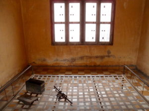 khmer rouge torture room
