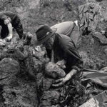 Exhumations_in_Srebrenica_1996
